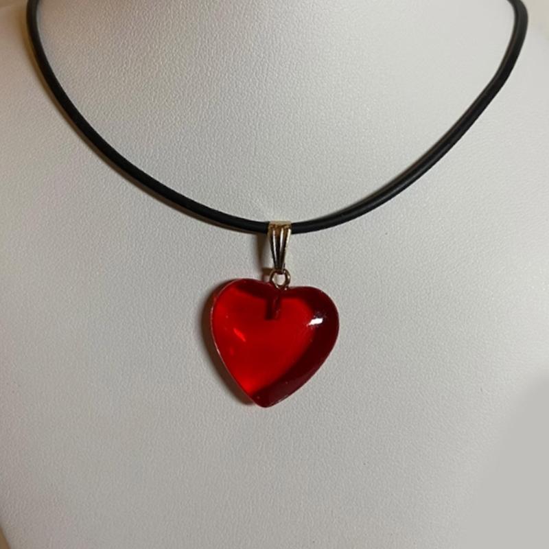 Pendant Choker Beads Necklace Heart Pendant Choker Suitable for Fashionable Look