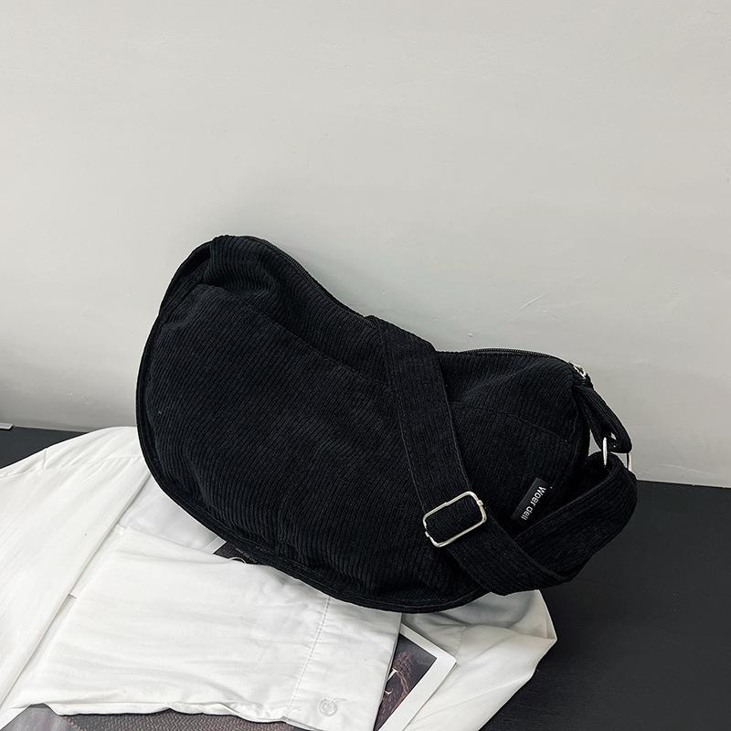 Japanese Harajuku corduroy bag female messenger ins cute dumpling bag literature and art student shoulder bag