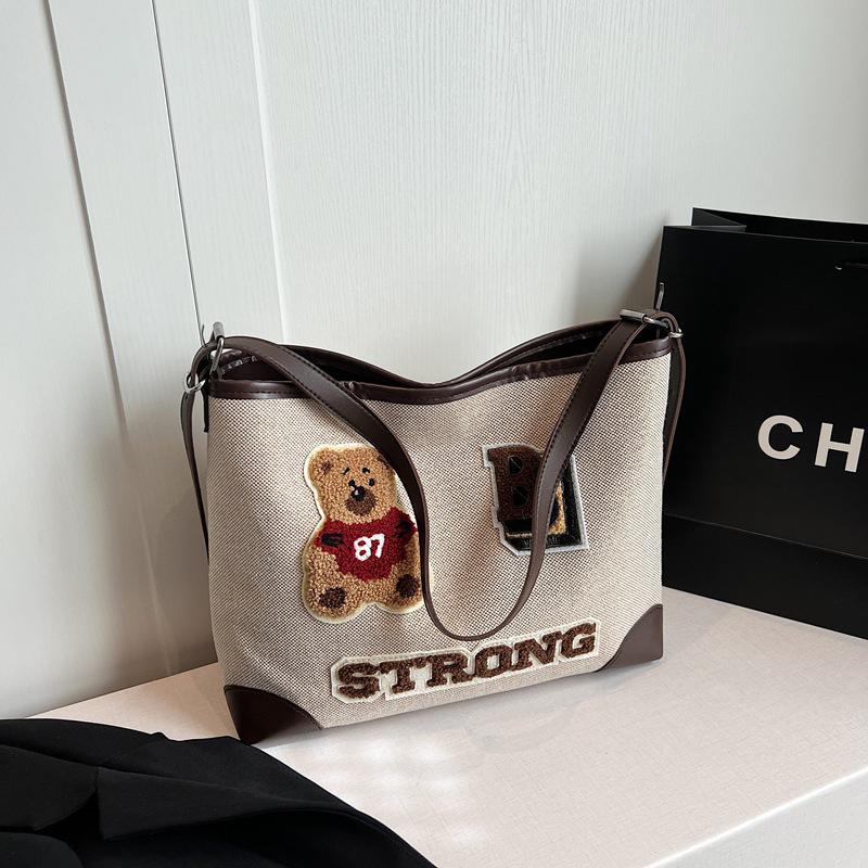 Vintage Bear Cartoon Tote Bag Large Capacity Commuter Women Shoulder Bag Fashionable Versatile Teenagers Girls School Bag