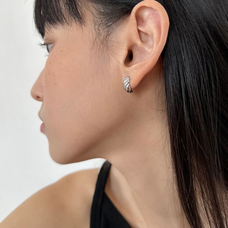 Geegee dezenter Ohrstecker - 2 Farben