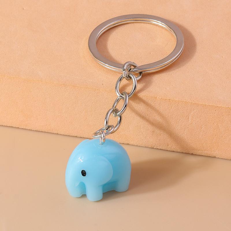 Cute Resin Cartoon 3D Elephant Keychain Animal Keyrings Pendants for Car Key Holder Handbag Decor Jewelry Gifts