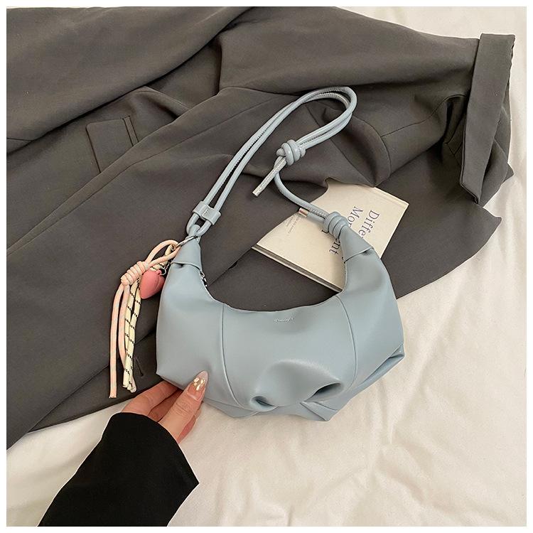 Casual commuter dumpling bag women's 2025 new trendy fashion versatile shoulder bag pleated slack messenger bag