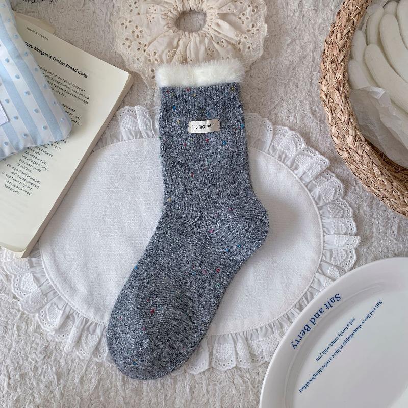 Dot Yarn Wool Socks for Women's Autumn and Winter, Letter Fabric Label Mid-calf Socks, Warm and Thickened Plush Pile Socks