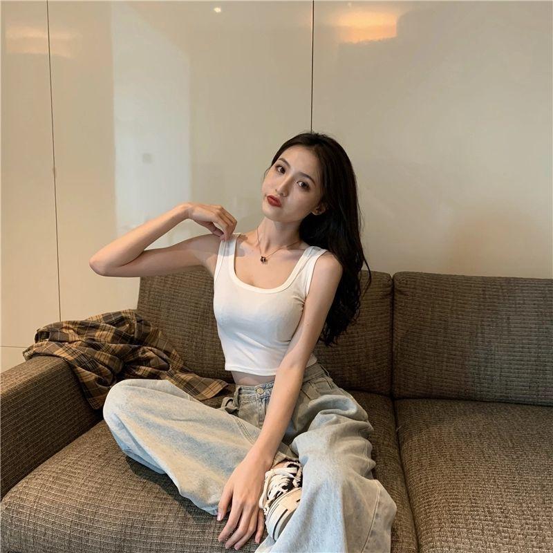 Welfare products with chest pads, versatile suspenders, short vest, women's outer wear, slim-fitting and thin bottom top, small vest.