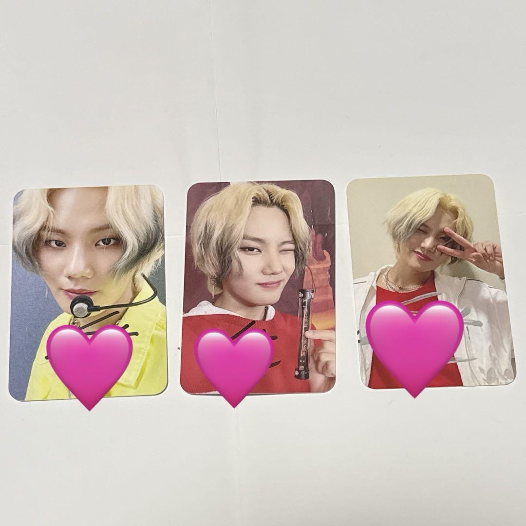 

[Б/У] TFN T1419 Cyan Автограф Торговая карточка