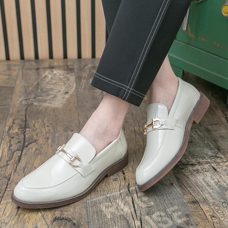 Small leather shoes men's white wedding photography building photo casual British wedding shoes business dress best man leather shoes