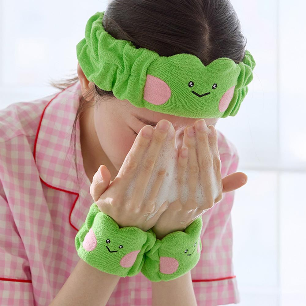 LINE FRIENDS Minini Stay With Renini Facial Cleansing Wristband Set