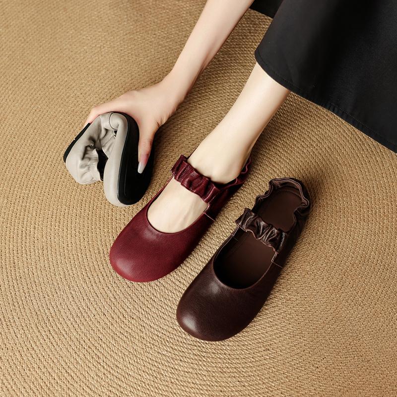 Fashion Women's new leather sheepskin round head buckle, soft and comfortable, pleated low heel retro Mary Jane single shoe