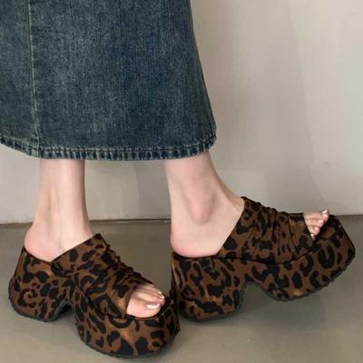 Sommermode Zehenfrei Leopardenmuster Plateau Keilabsatz Damen Hausschuhe Klobige Absätze Schuhe Zapatos De Mujer