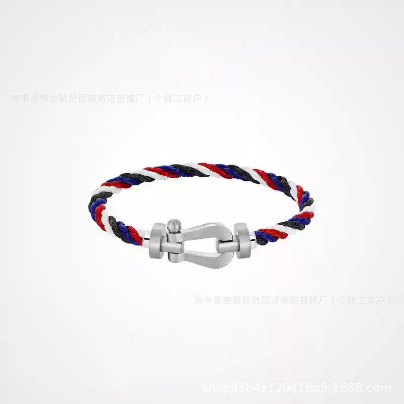 Pulsera de Oro V Full Diamond Cuerda Roja de Herradura de 8 Caracteres Cuerda de Mano de Alambre de Acero