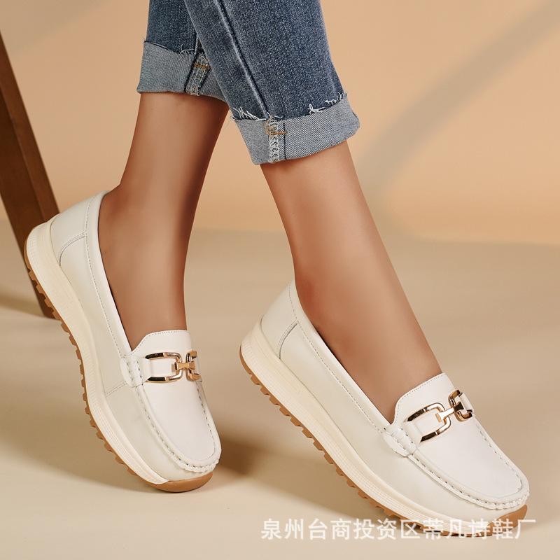 

Large Size Bean Shoes for Women New Lazy Foot Loafers Casual Single Shoes Beef Tendon Soft Sole Mother Shoes 37