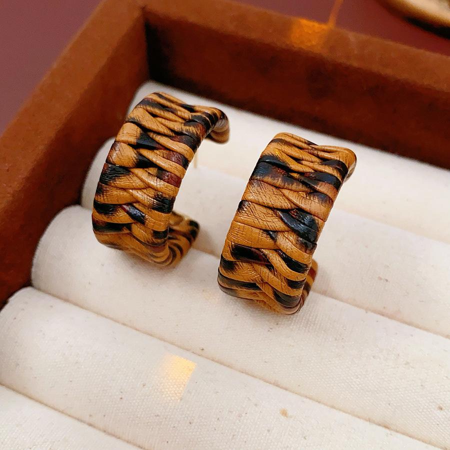 European and American retro autumn and winter geometric leather leopard print earrings light luxury stud earrings personality temperament earrings