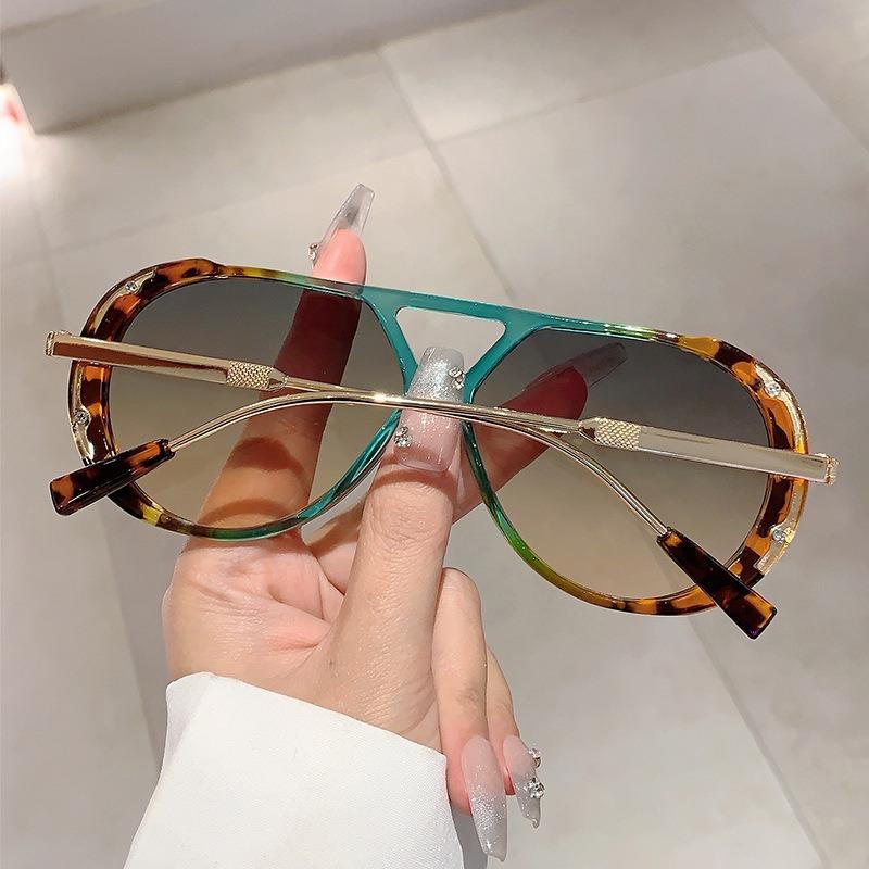 Nepolarizované Vintage Pilotné Slnečné Okuliare Módne Dvojitý Most Gradientné Viacfarebné Ležérne Okuliare Dámske Trendy Luxusný Dizajn Slnečné Okuliare