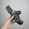 Unisex Rutschfeste Weichsohle Strandsandalen: Sommerliche coole flache Schuhe mit einzigartigem Lochmuster