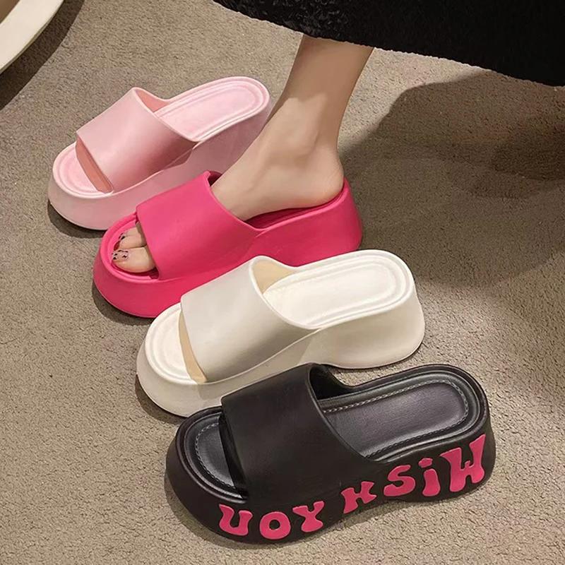 Fashion New Fashion EVA Platform Slippers for Women 2025 Summer Letter Print Wedge Heel Sandals Woman Thick Bottom Non Slip Beach Slides