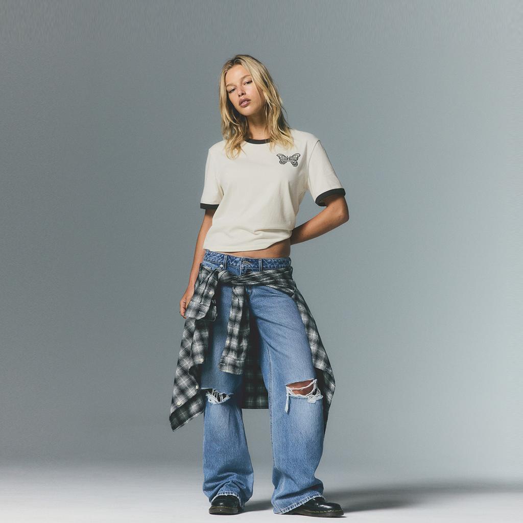 Levis Standard Seria Tęczowa Dzianina Amerykańska Codzienna Haftowana Koszulka z Krótkim Rękawem Damskie topy 0065Q-0000