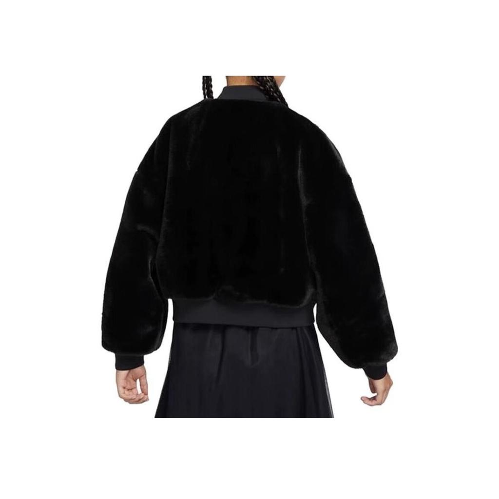 Nike Vendbar jakke i plysjfleece med baseballkrage Damejakker Svart FB8693-010