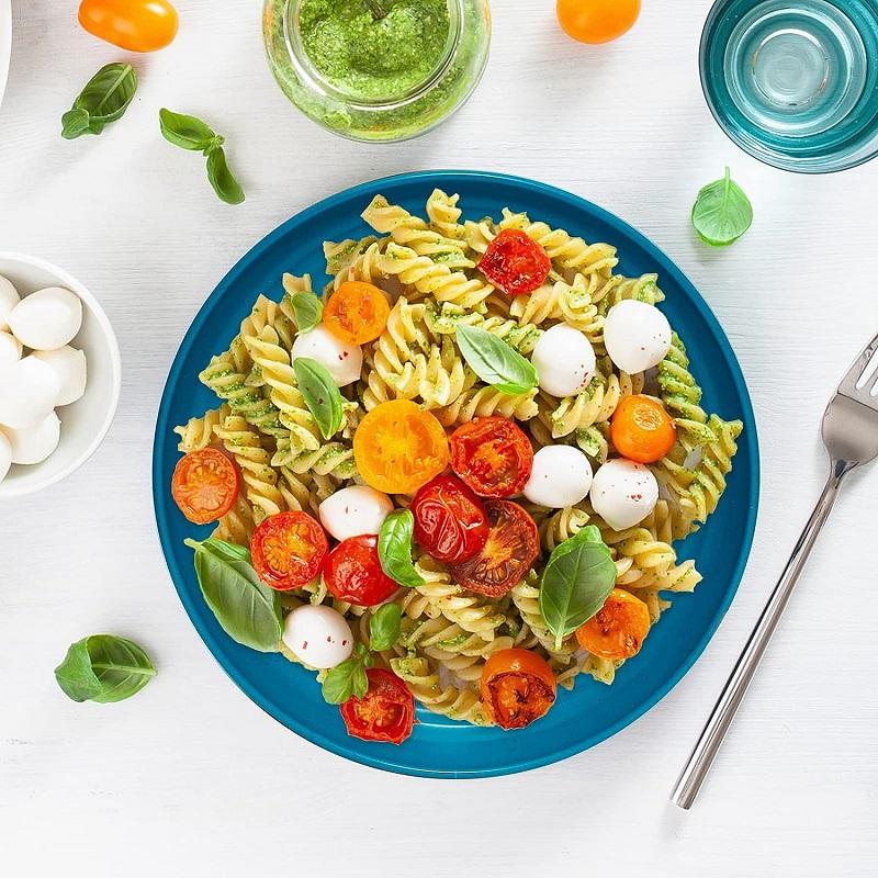 Inyahome Set of 1/4/6 Plates Children Plastic Plates Dishes Reusable Dishwasher BPA Free Plates Perfect for Kid and Toddlers