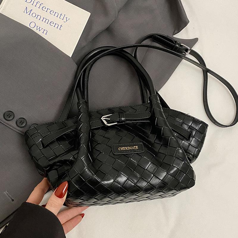 Korean Version of Temperament, High-quality Niche Design, Woven Pattern Vegetable Basket Bag, Women's Commuting Versatile Messenger Bag