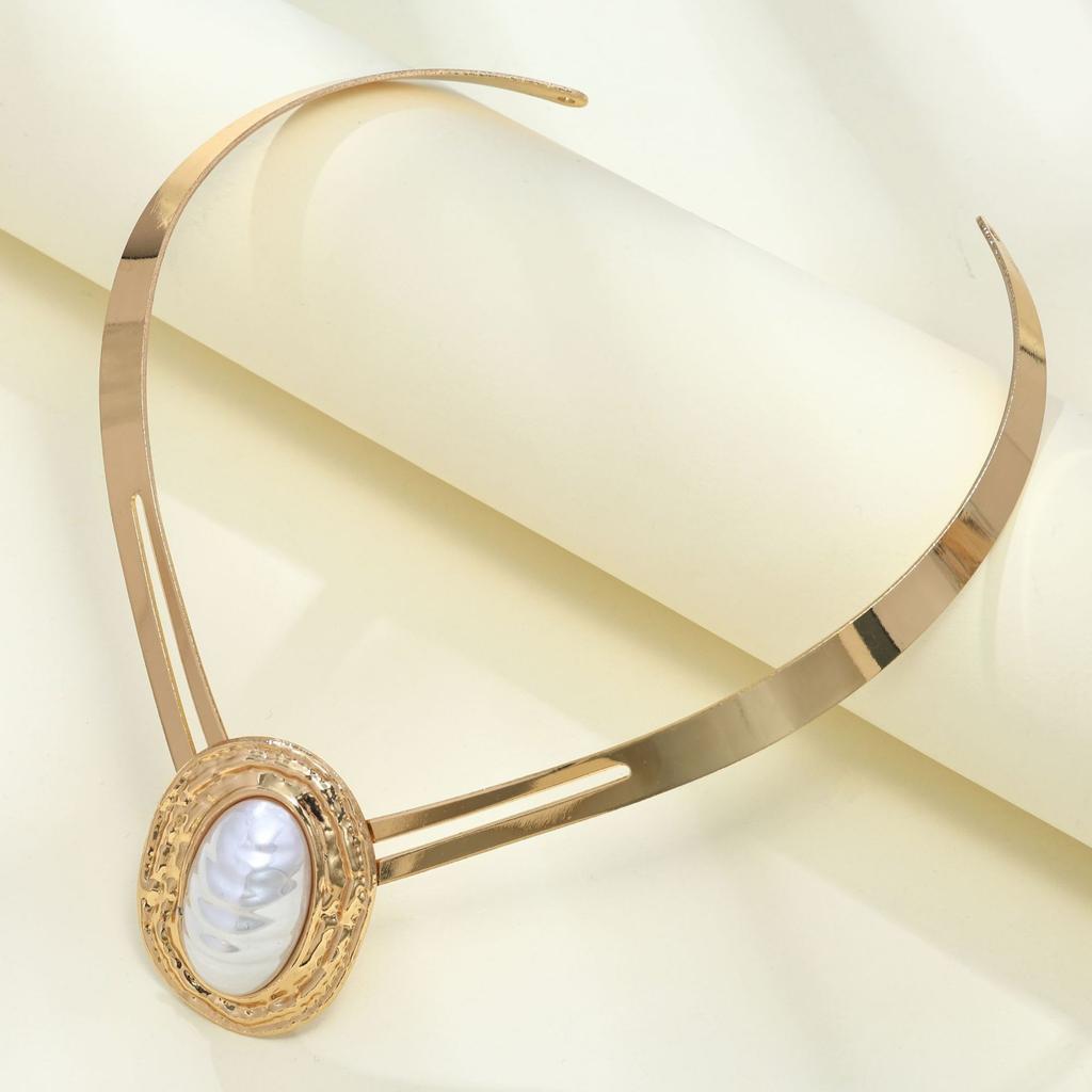 Ovales Gold Imitationsperlen Halsband Ohrringe Armband Ring Set Damenmode Übertriebene Accessoires Geschenk