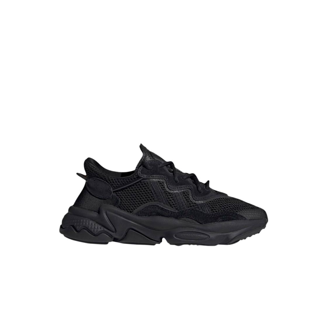 

(j) Adidas Ozweego Core Black 225