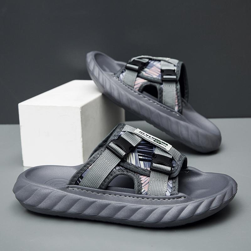 Fashion Men's outdoor casual slippers summer soft sole comfort anti slip beach shoes fashion thick sole breathable sandals walk slippers