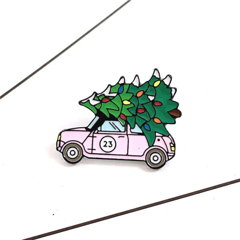 Creative Medal Creative Christmas Badge Brooche Pin Stylish Christmas Tree Brooch For Scarves Clothing Hats Jewelry Accessories