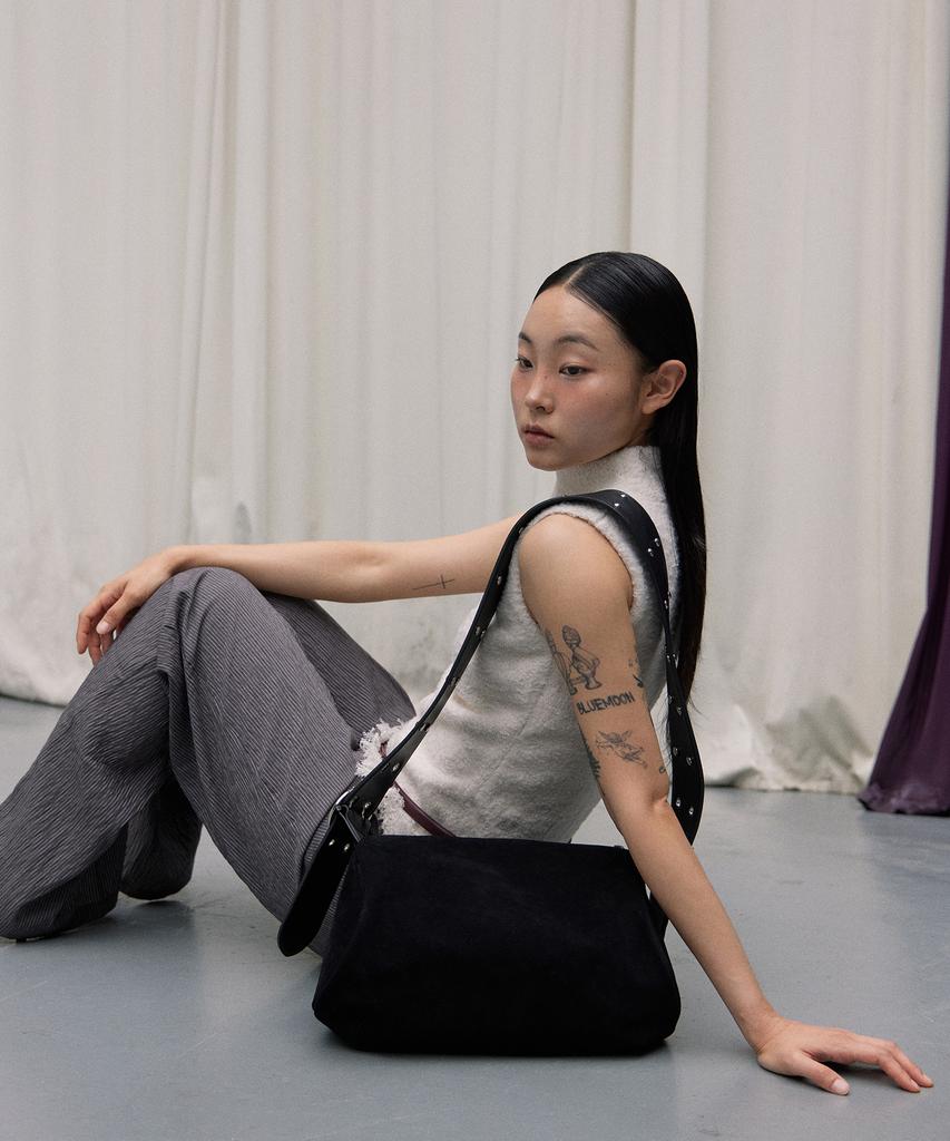 Haveawhale Arc Stud Belt Bag (Bk)