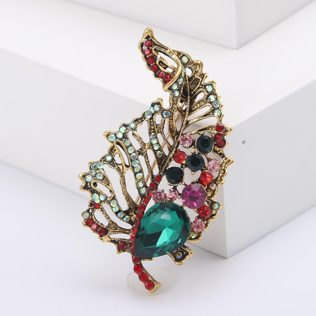 

Листовидная полая брошь, костюм с булавкой, ретро-сплавная брошь с бриллиантами