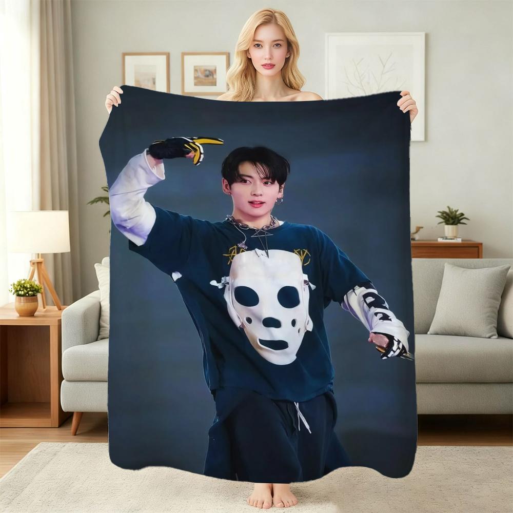White Hockey Mask Print Theme Printed Blanket Thick Warm Fleece Blanket For Living Room Bedroom Recliner Home Party Decor Christmas Gift