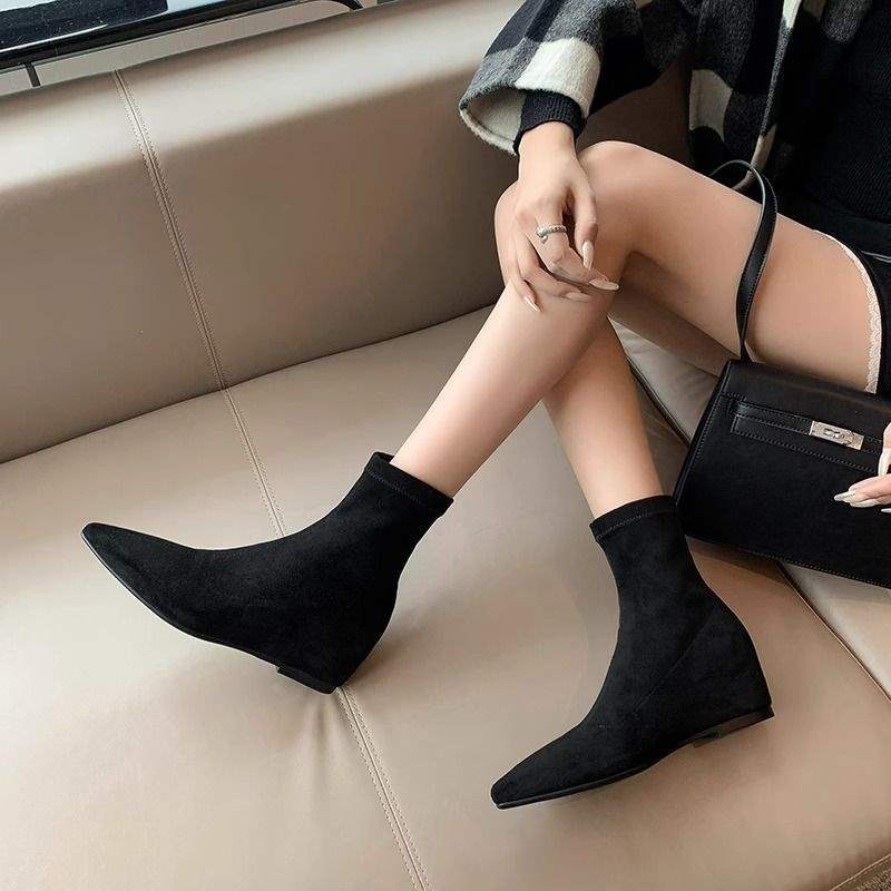 

French heel inner heightening short boots women s elastic suede thin boots autumn and winter bag legs slim Chelsea boots Quality assurance чорний