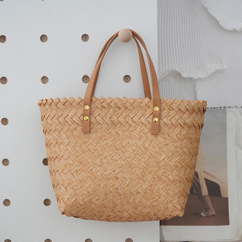 Retro hand-woven bags, commuting to work, large-capacity hand baskets, vacation wind-plastic woven bags