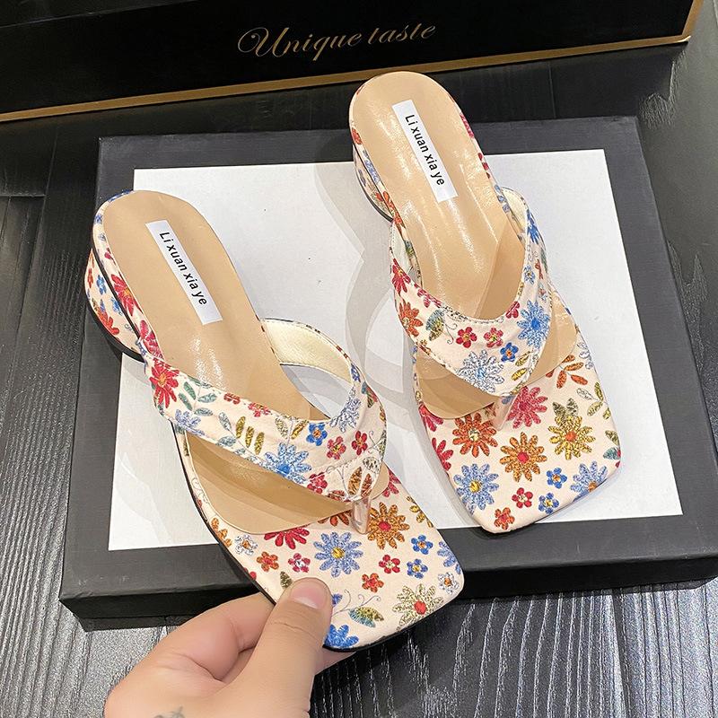 2025 Summer Toe Sandals Thick Heel Outer Wear Fashion Fairy Style Square Head Slippers Retro Design Versatile Cool Slippers