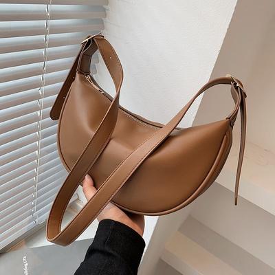 Torebka w kształcie księżyca - Modna i casualowa damska torebka crossbody - Torebka w kształcie pierożka w stylu koreańskim