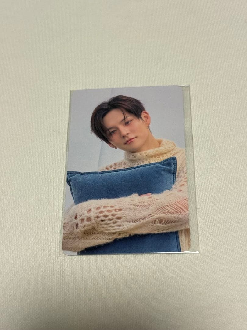 [USED] TREASURE Korean POPUP Season s Greetings - Admission Bonus: Photocard - Yoshi