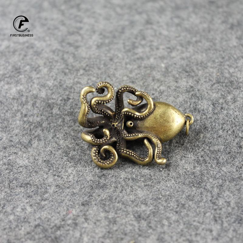 Copper Octopus Carving Keychains Sculpture Solid Copper Decoration Animal Octopus Statue Pendant Decor Home Cool Home Stuff