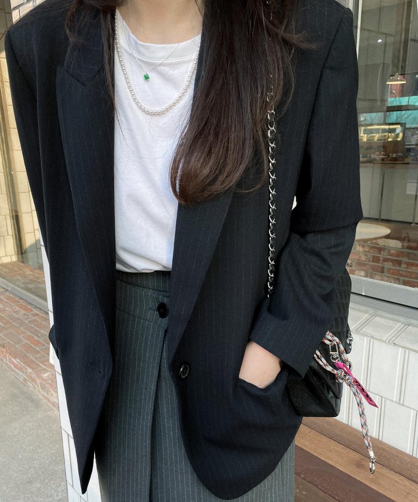 Ourthings Melting Clover Necklace