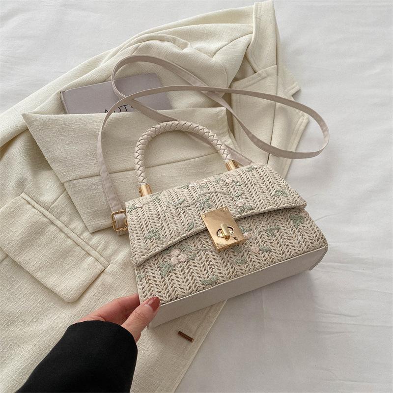 Simple fashion bag women's new trendy summer fashion casual shoulder bag simple retro small square bag