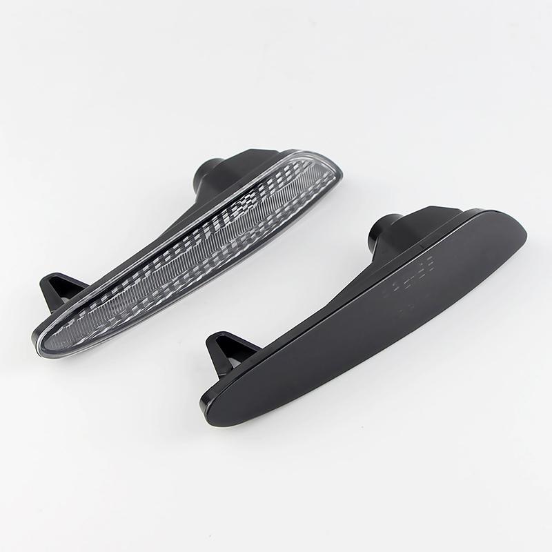 OEM#: 2118200121 Front Bumper Side Marker Lights Smoked Lens For 2003-2006 Mercedes-BENZ W211 E-Class E320 E350 E500 E55 AMG
