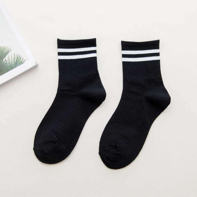 Funny Cute Cotton Loose Striped Crew Socks Women Fashion Colorful Harajuku Designer Vintage Long Socks School Girls Socks Black