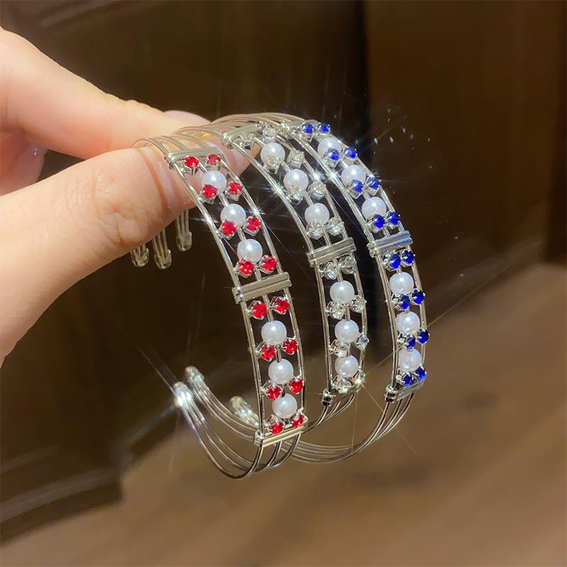 European and American-Inspired Inlaid Diamond Pearl Multi-Layer Open Bangle – Elegant and Versatile Light Luxury Jewelry for Women.