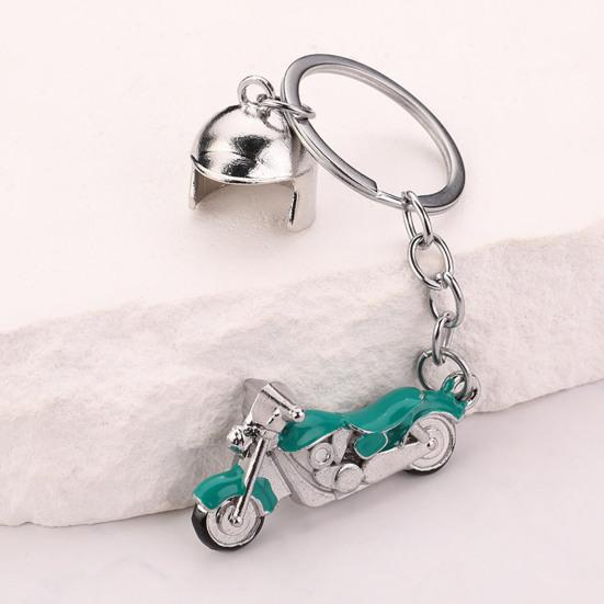 Keychain Pendant Motorcycle Shape Zinc Alloy Key Chain with Electroplated Double Helmet Design Cool Street Style Key Holder Backpack Car Accessory