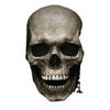 Le nouveau masque de Mike est un masque de crâne mobile, un crâne d'Halloween avec un couvre-chef mobile.