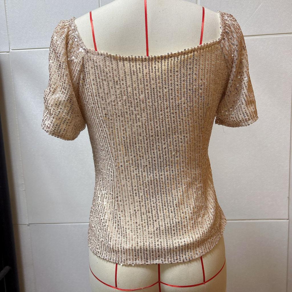 2026 Women's Fashionable Short Sleeve Blouse Square Neck Sequin Puff Sleeve Versatile Glamorous Blouses with Sequins and Puff Sleeves