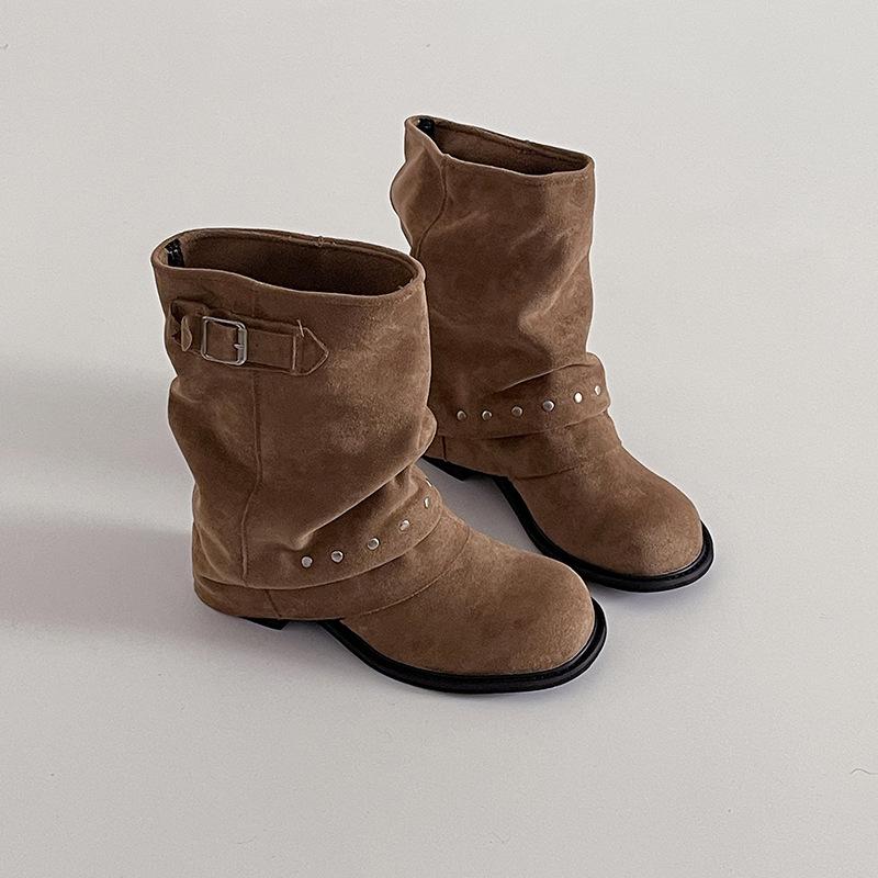 Simple design wind rivet belt buckle stack boots 2025 winter fashion retro wind thick heel loose knight boots
