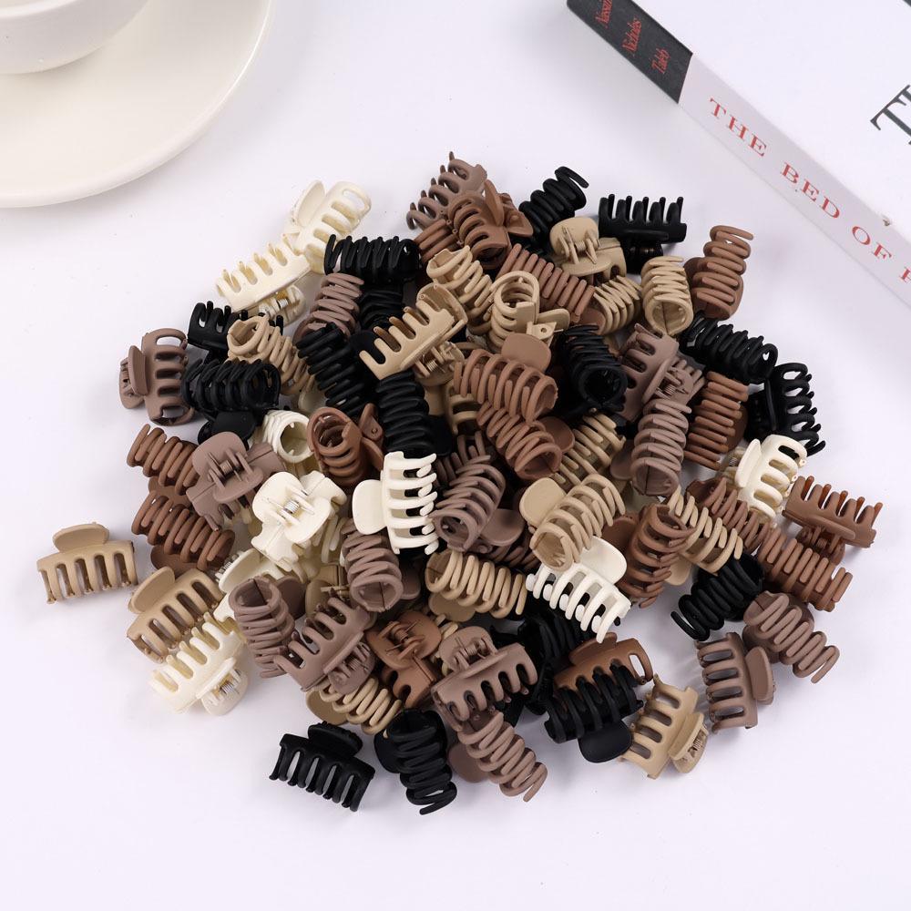 Matte Coffee Small Claw Clip for Women's Bangs and Side Hair - Autumn/Winter Hair Accessory
