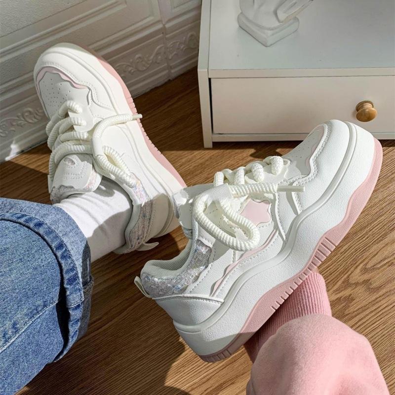 

Популярные маленькие белые туфли для девочек 2025 осень новые оригинальные туфли на платформе повседневные трендовые нишевые туфли на доске плоская обувь женская 31 розовый