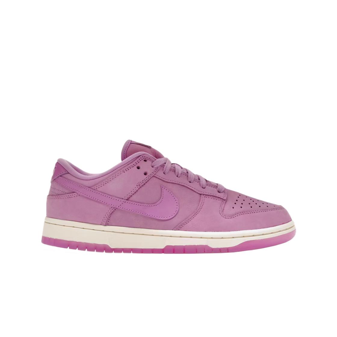 

(в) Nike Dunk Low Retro Prm Фуксия 230