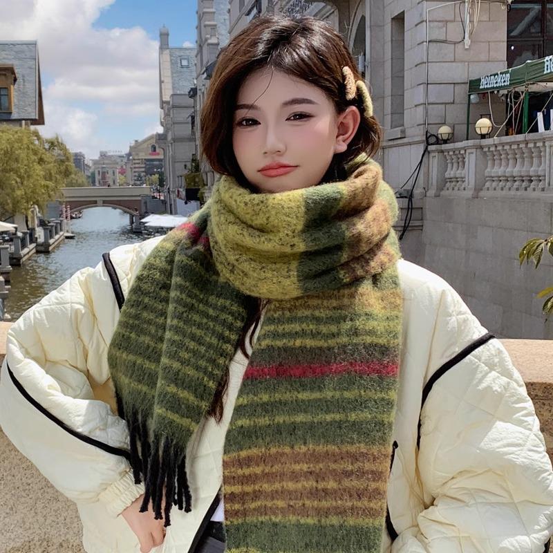 Korean Version of the New Product Yu Shuxin Plaid Scarf Women's Imitation Cashmere Student Shawl Autumn and Winter Thickened Warm Scarf Tide
