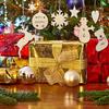 10-50Pcs Wooden Christmas Ornaments Unfinished Wood Slices with Holes Wooden Blanks Pendants for Kid DIY Craft Christmas Tree De